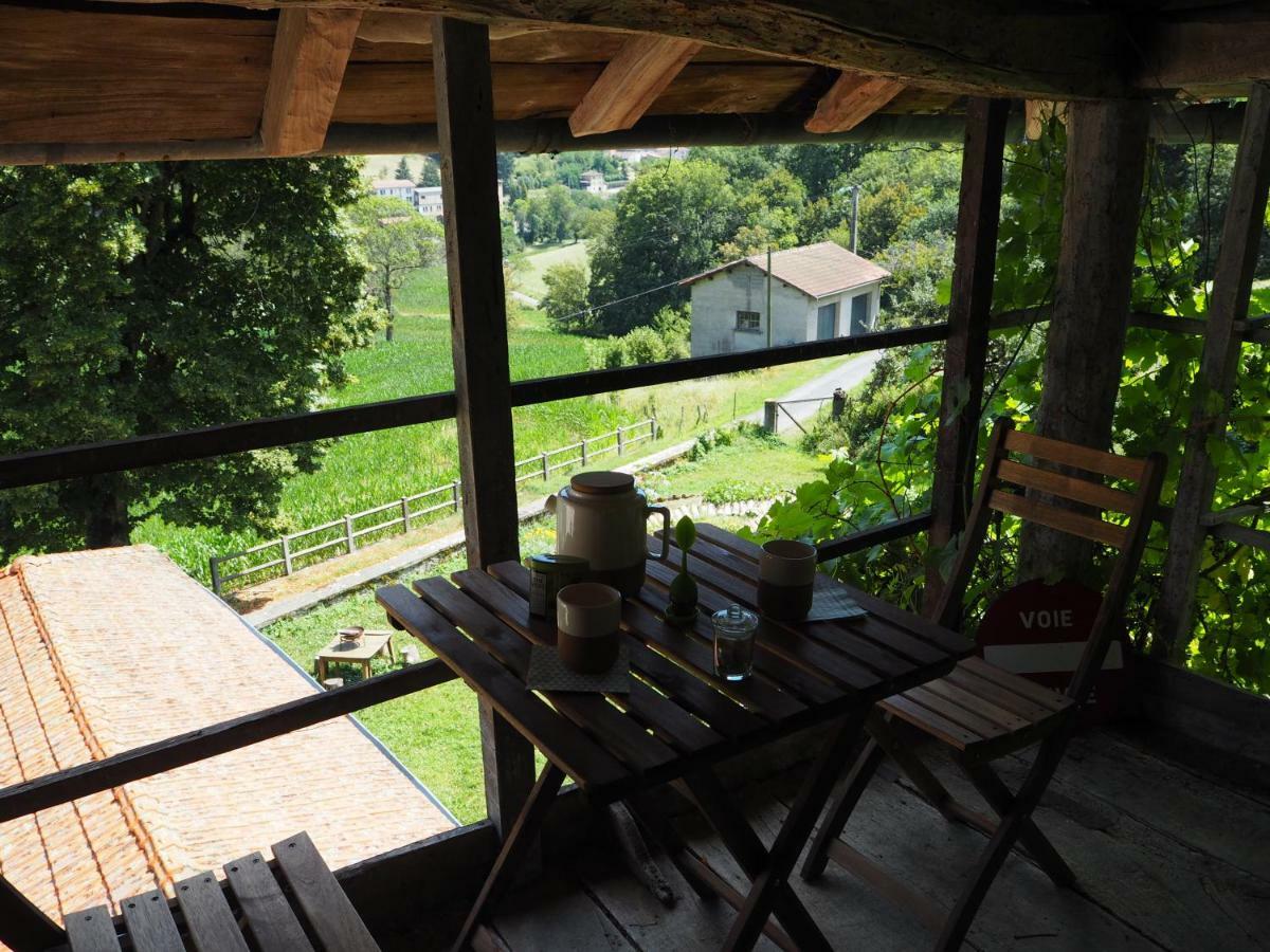 Le Chatel En Beaujolais Valsonne Esterno foto